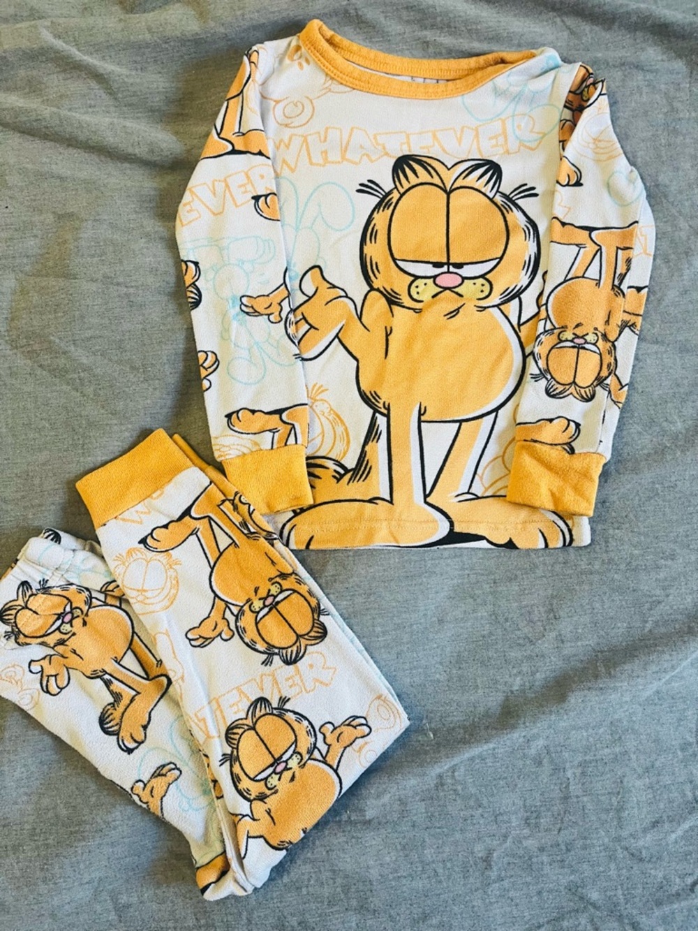 Garfield 4T (Boys) 2 Piece Long Sleeve Shirt and Matching Pants Pajama Set/EUC